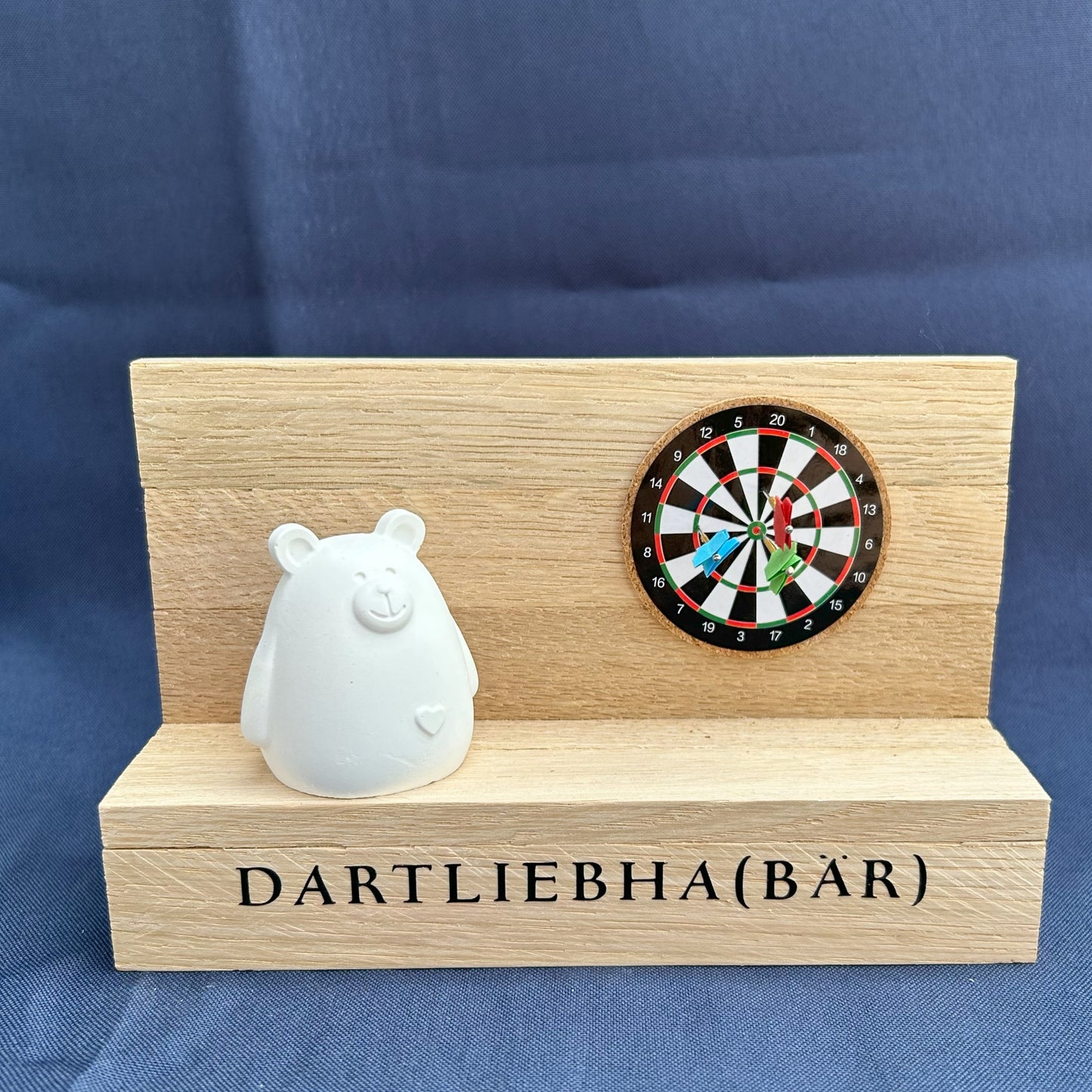 Dekoaufsteller „Dartliebha(bär)“