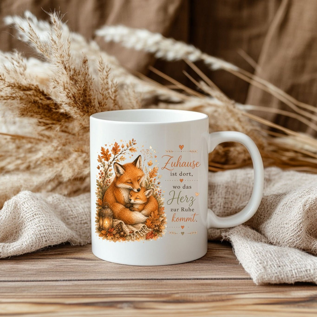 „Zuhause ist dort, wo das Herz zur Ruhe kommt.“ - Herbst-Tasse mit Fuchs-Motiv