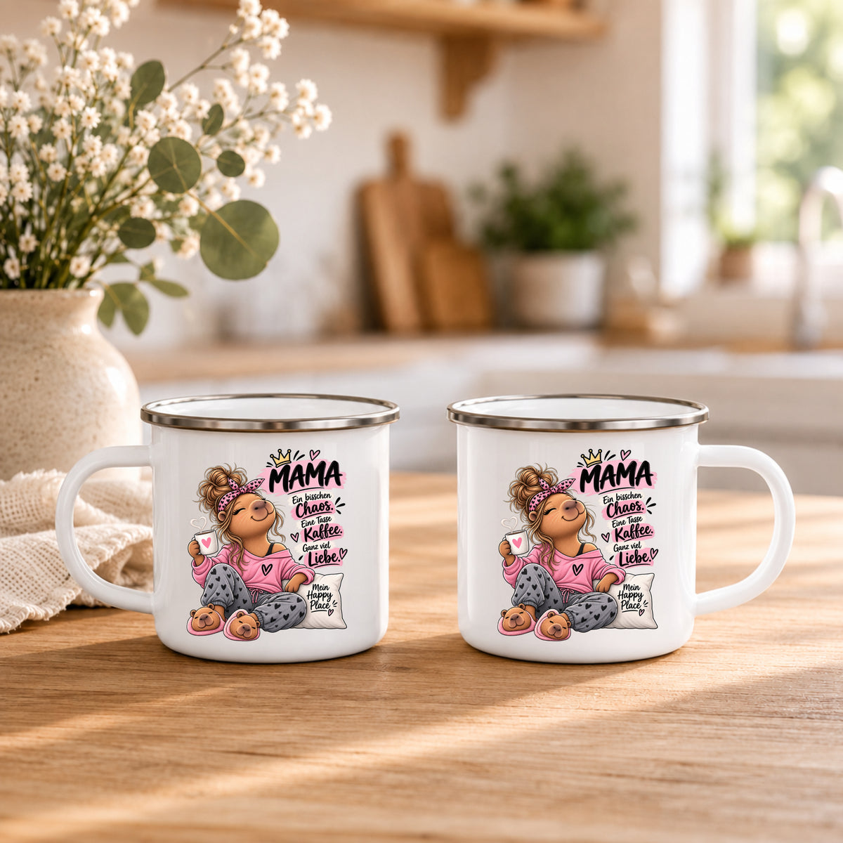 „Ein bisschen Chaos, eine Tasse Kaffee, ganz viel Liebe“ - Emaille Tasse (Mama)