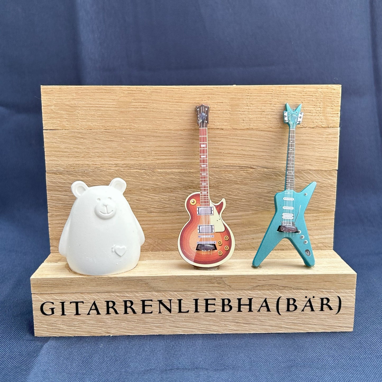 Dekoaufsteller „Gitarrenliebha(bär)“ 2