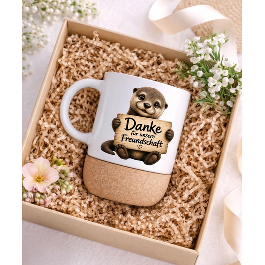 Süße Otter Korktasse „Danke für unsere Freundschaft“ – Geschenk für beste Freundin, Freund, Kollegin, Keramiktasse mit Korkboden