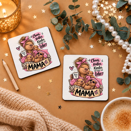 „Chaos, Kaffee, Kinder und ganz viel Liebe“ - Mama-Capybara-Tassenuntersetzer