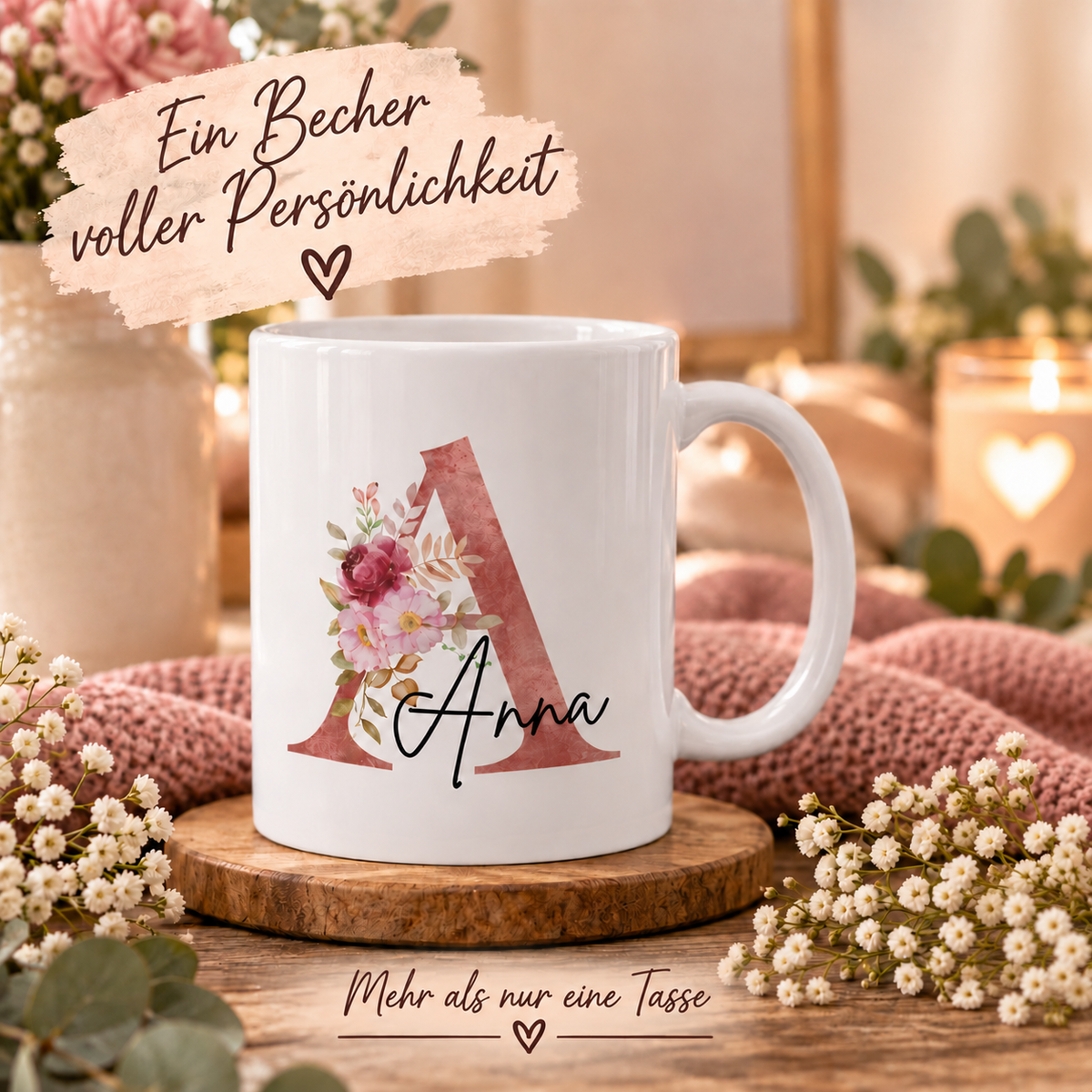 Personalisierte Keramiktasse mit Name & floraler Initiale – Geschenkidee