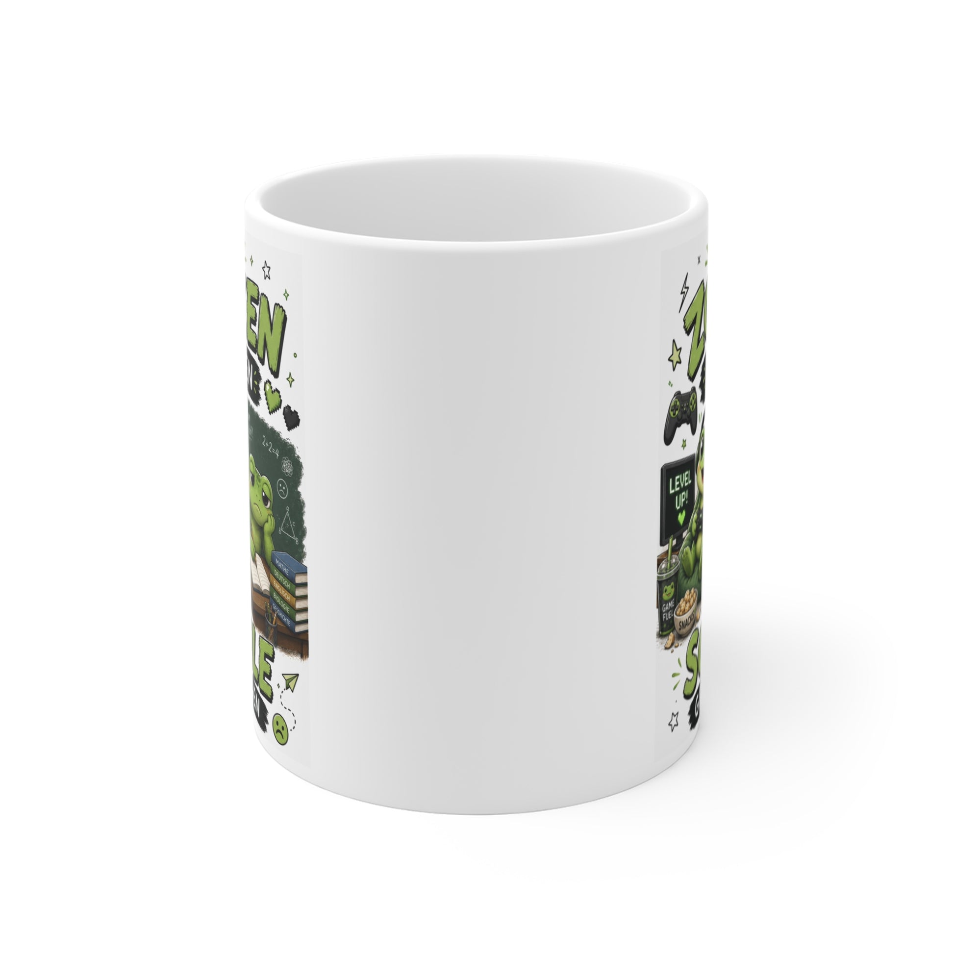 Rundum bedruckte Keramiktasse mit Frosch Gaming Motiv und humorvollem Schuldesign in Grün