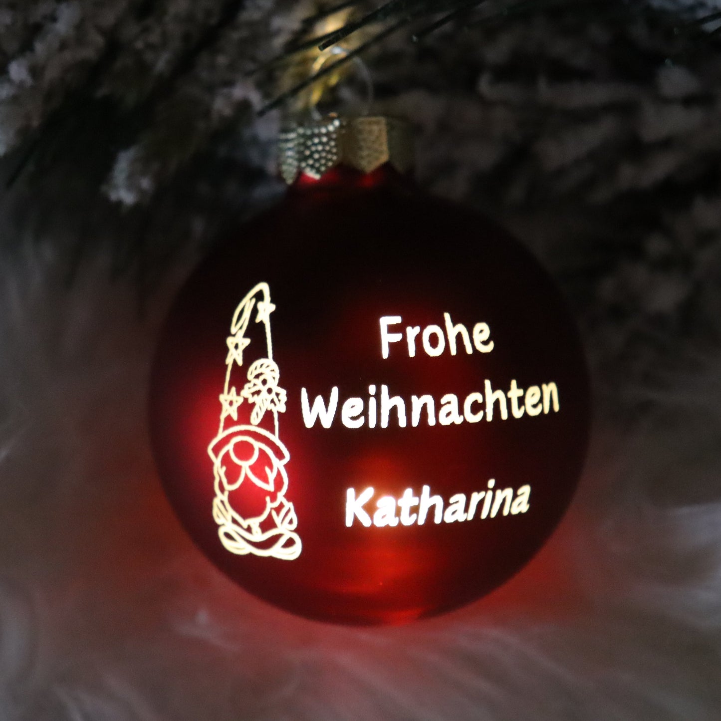 Personalisierte Weihnachtskugel mit Lasergravur Wichtel „Frohe Weihnachten + Name“