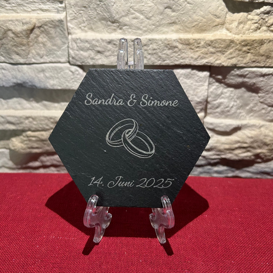 Schiefer Untersetzer Hochzeit „Eheringe“ – personalisiert mit Namen & Datum