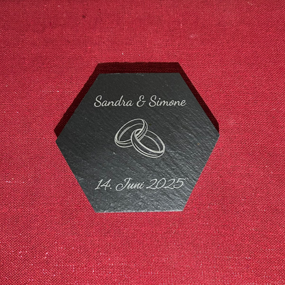 Schiefer Untersetzer Hochzeit „Eheringe“ – personalisiert mit Namen & Datum