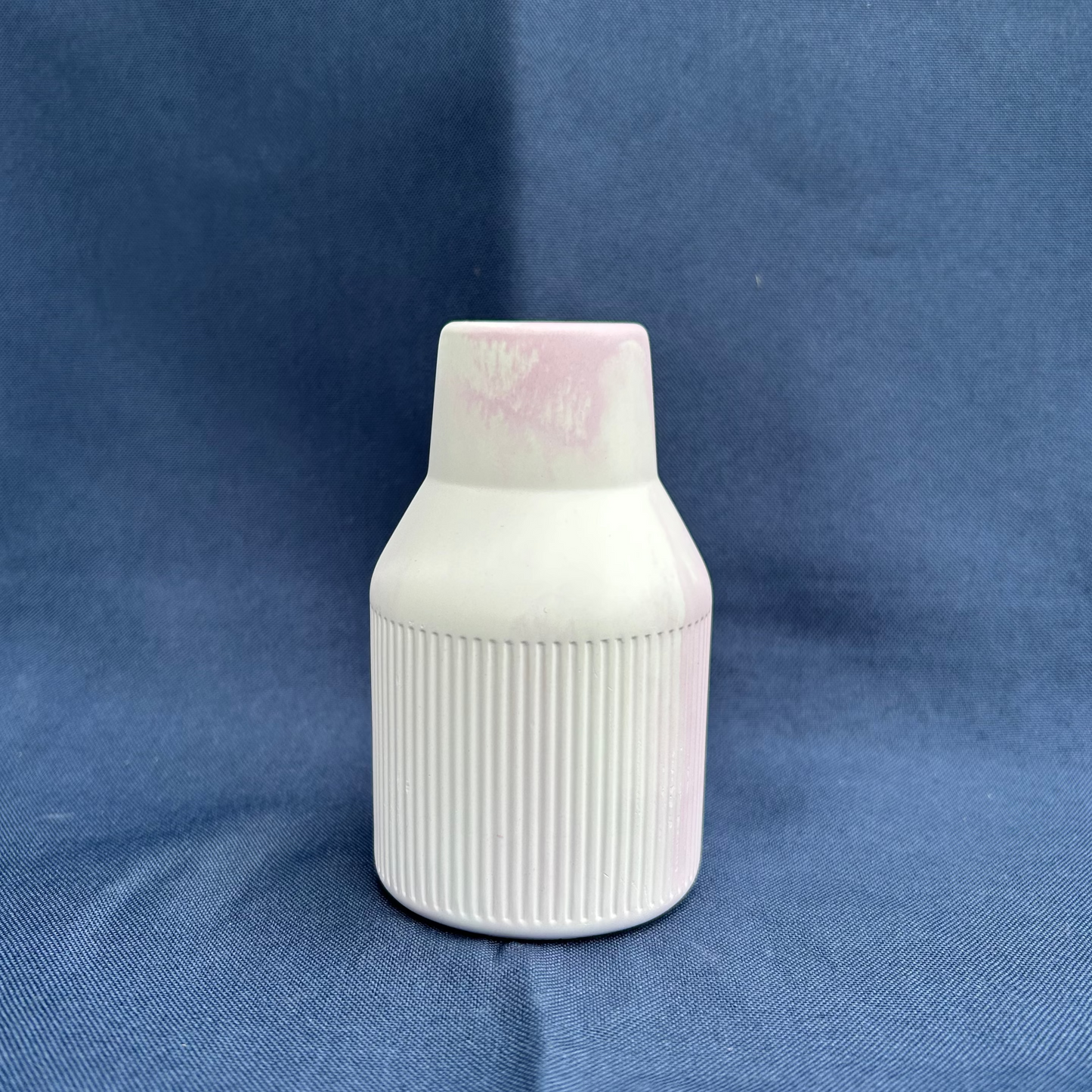 Deko-Vase Rosa-Weiß im Farbverlauf