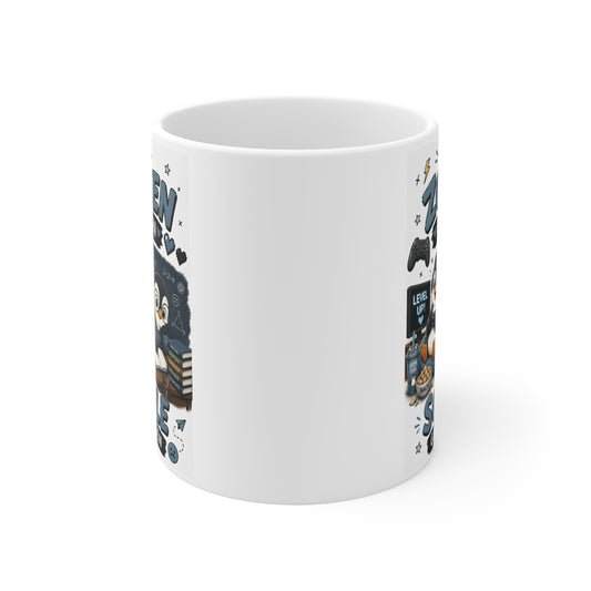Rundum bedruckte Pinguin Gaming Tasse mit hochwertigem Druck und blauem Schriftzug