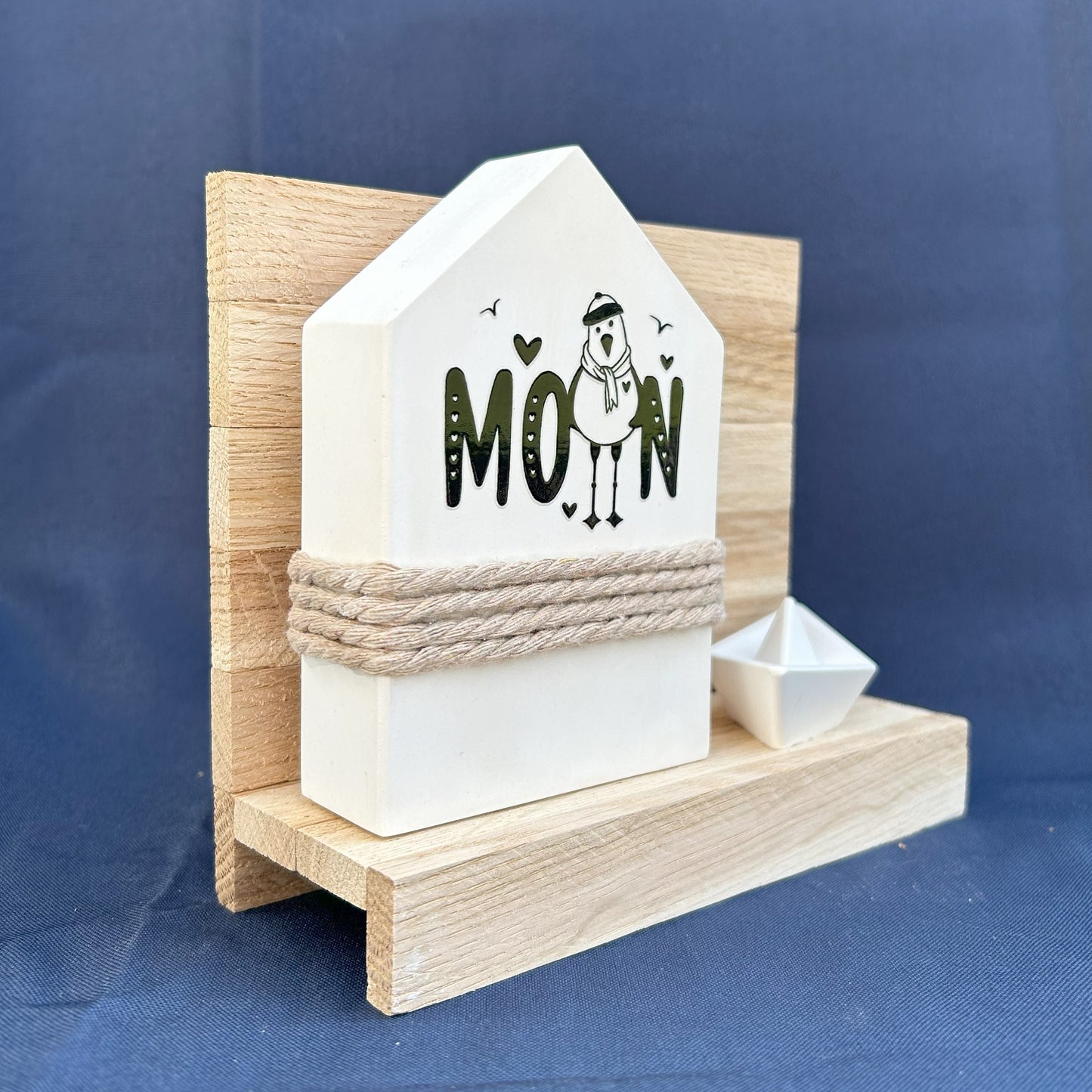 Holzrahmen - „Deko-Haus mit Möwen-Motiv &amp; „MOIN“-Schriftzug"