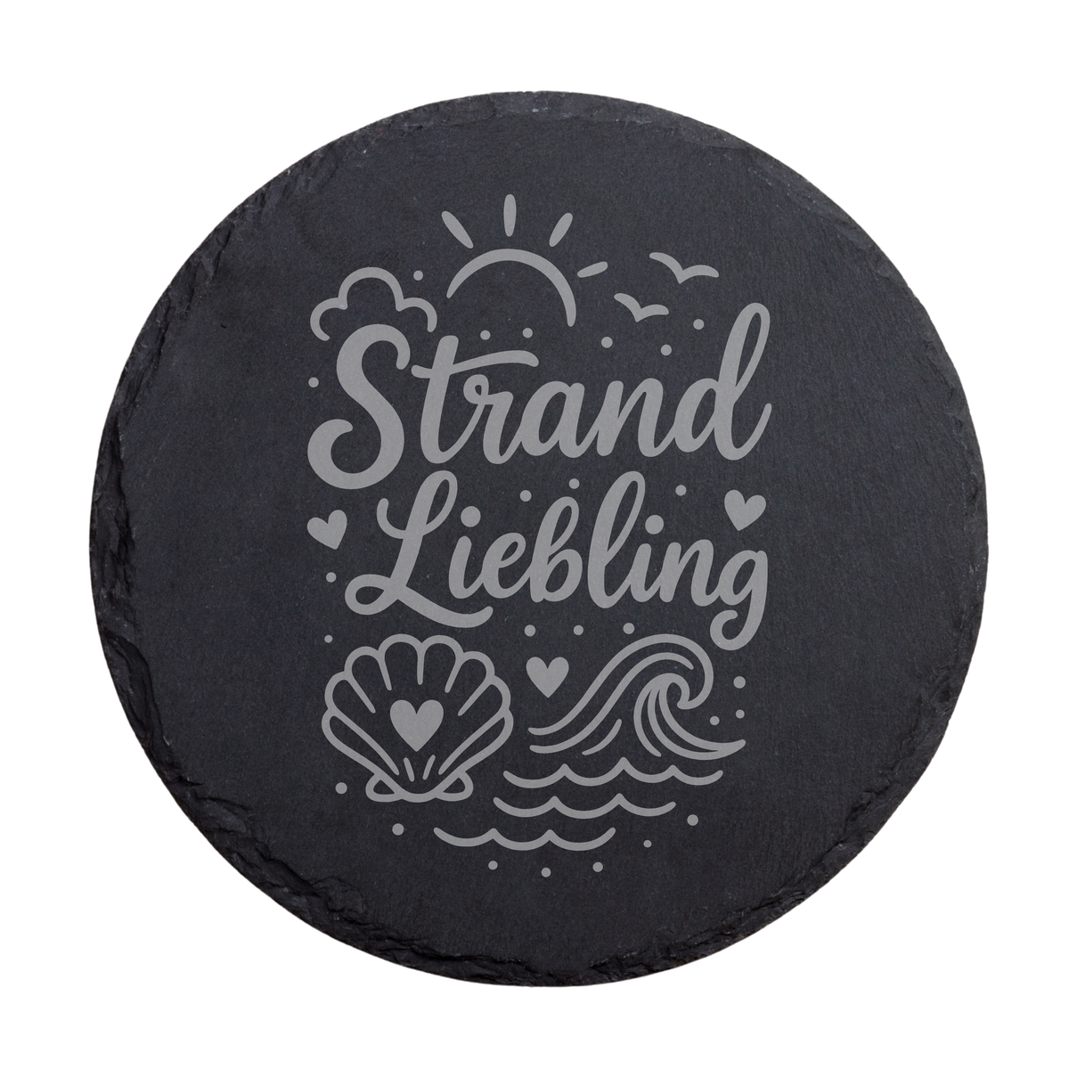 Runder schwarzer Schiefer-Untersetzer mit Schriftzug „Strand Liebling“, Muschel und maritimer Welle