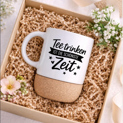 Tee trinken ist die schönste Zeit Tasse mit Korkboden – Geschenk für Teeliebhaber Tee Fan Becher Spruch