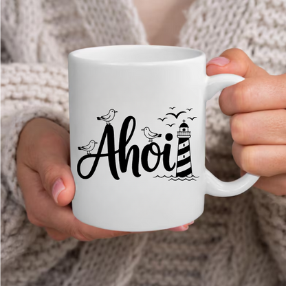 Ahoi Tasse – Maritime Keramiktasse mit Leuchtturm & Möwen | Nordsee Geschenk | Ostsee Becher | Küstenliebe | Meer Tasse