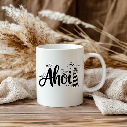 Ahoi Tasse – Maritime Keramiktasse mit Leuchtturm & Möwen | Nordsee Geschenk | Ostsee Becher | Küstenliebe | Meer Tasse
