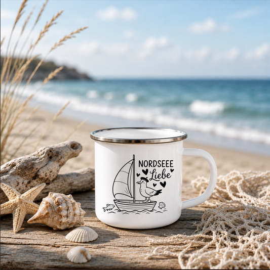 Nordsee Liebe | Maritime Tasse mit Segelboot & Möwe | Nordsee Geschenk | Ostsee | Camping Becher 350 ml Emaille Tasse