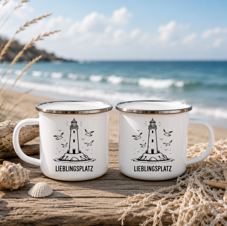 Lieblingsplatz Leuchtturm | Maritime Tasse Nordsee Ostsee | Küsten Geschenk | Camping Becher 350 ml Emaille Tasse